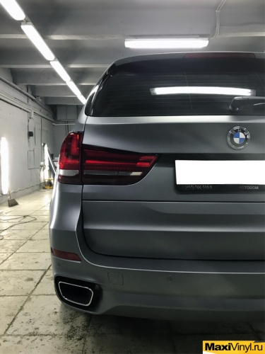 Полная оклейка BMW X5 в прозрачный мат